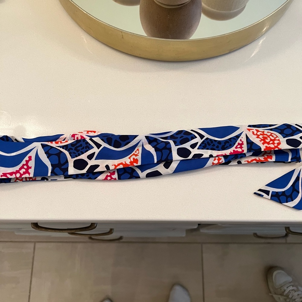 DVF dress , new condition , with belt - Picture 2 of 6